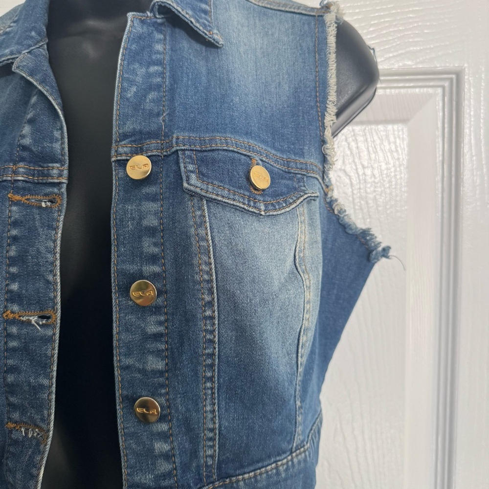 3 for $15 ELA Denim Sleeveless Vest - Size 6 - Picture 2 of 5
